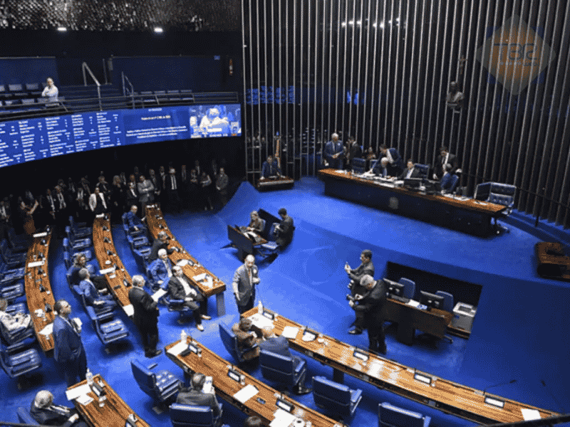 Fim da escala 6×1: CCJ aprova a proposta que segue para o Plenário