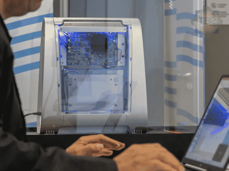 Novo computador quântico educacional passa a ser usado no Senai